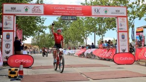 Mantecón gana en Caudete y Pablo Rodríguez se hace con el Open de España XCO Cofidis