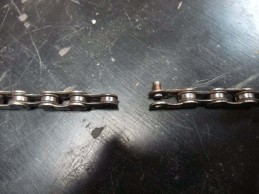 Mécanique d'urgence pour rentrer à la maison si votre changement se casse