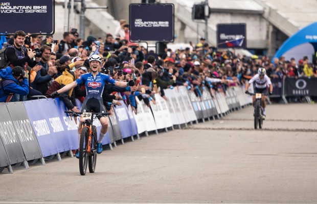 El Fenix-Deceuninck blinda a la joven estrella Puck Pieterse con el contrato más largo firmado en el Women's WorldTour femenino