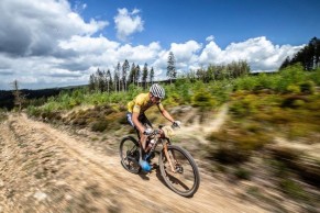 Van der Poel gana todas las etapas de la BeMC