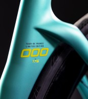 La limitadísima, y cara, Bianchi Oltre RC Tour de France