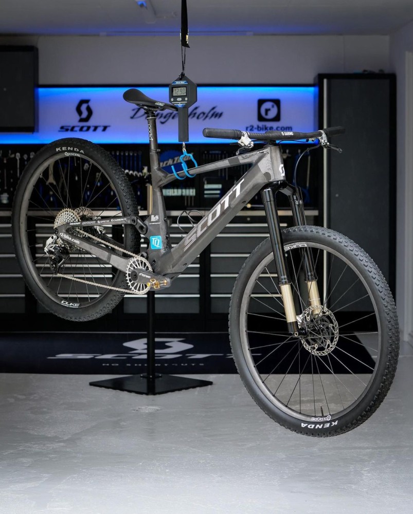 lightest electric mountain bike