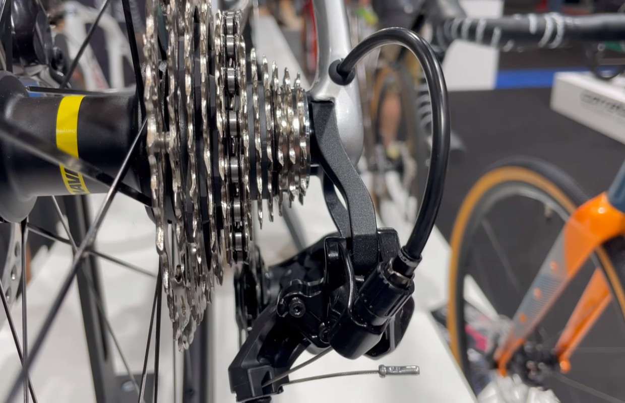 shimano 105 free stroke adjustment