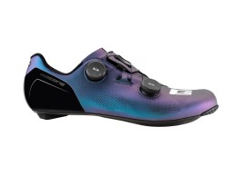 Our selection of the best road cycling shoes 2025
