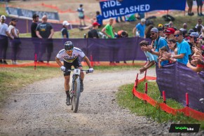 Schurter se exhibe y amplía su leyenda con la victoria en la Copa del Mundo XCO de Val di Sole