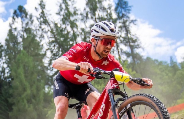 Mathias Fluckiger pasa por el quirófano: "La cirugía de mi mano ha sido un éxito"