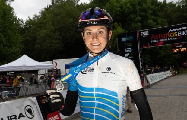 Natalia Fischer e Ismael Esteban ganan la Asturias Bike Race 2019