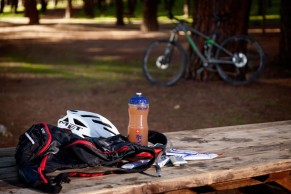 agua-bebida-isotonica-ciclismo
