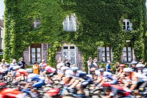 Kwiatkowski, the old rocker wins again in the Tour de France