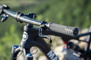 Magura shows the first integrated brakes on the handlebar