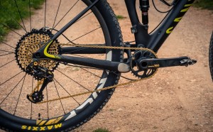 sram-eagle-vs-shimano-xtr