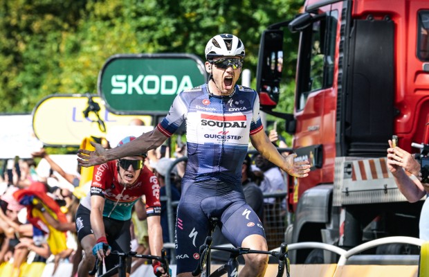 Thrilling victory for Kasper Asgreen on stage 18 of the Tour de France