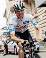 Pogacar recovers and takes the victory in the Vosges