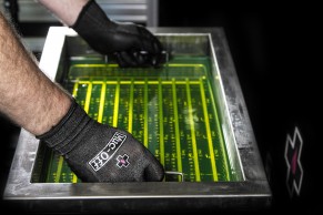 La cadena de 6.700€ que llevan las bicicletas del Team Ineos