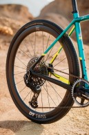 Nueva MMR X-Tour para Fernando Alonso a juego con su Aston Martin