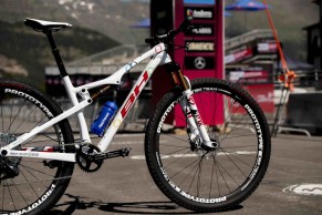 La BH Lynx Race EVO Carbon edición especial Carlos Coloma