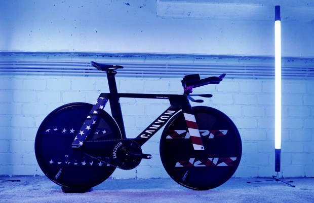Canyon presenta su bici más rápida y cara hasta el momento