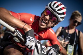 Ondrej Cink parou quando estava em primeiro ao ver picos de 230 batimentos