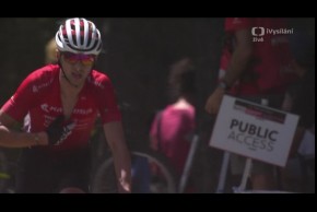 Ondrej Cink parou quando estava em primeiro ao ver picos de 230 batimentos