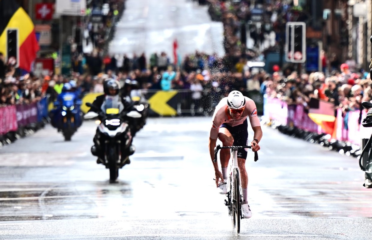 UCI World Championships: Mathieu Van Der Poel wins road race rainbow jersey  in Glasgow