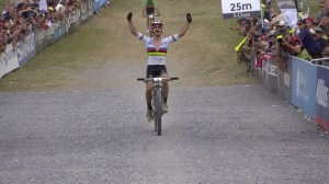 Nino Schurter wins again in the World Cup of Les Gets 2019