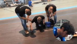 Escalofriante accidente en pista, Lorenzo Gobbo fue atravesado por una astilla gigante