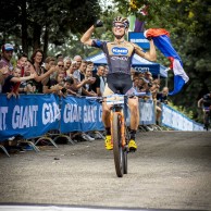 Resumen con algunos del campeones nacionales XCO alrededor del mundo