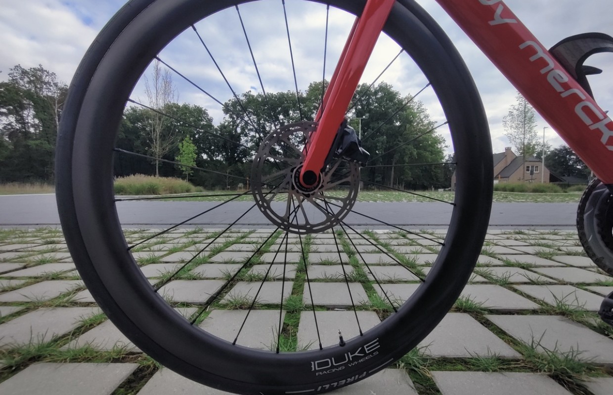 Merece la pena comprar unas ruedas de perfil para mi bicicleta de carretera?  – El blog de Tuvalum