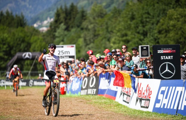 Vlad Dascalu gana la Copa del Mundo de Val di Sole