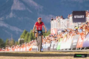 Exhibición de Alessandra Keller para ganar el Short Track de la Copa del Mundo Vallnord 2023