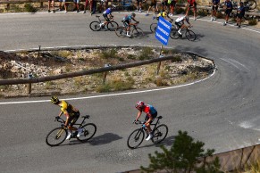 Festival del Jumbo-Visma en la 6ª etapa de La Vuelta a España 2023