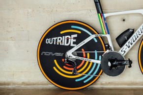 Evenepoel's Specialized Shiv rainbow edition in detail