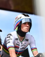 Evenepoel's Specialized Shiv rainbow edition in detail