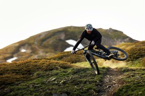 Nueva Trek Slash: pivote alto, ruedas mullet y geometría renovada