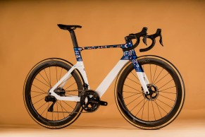 The Orbea Orca Aero 2024 debuts new colors, a higher level of customization, and Oquo wheels