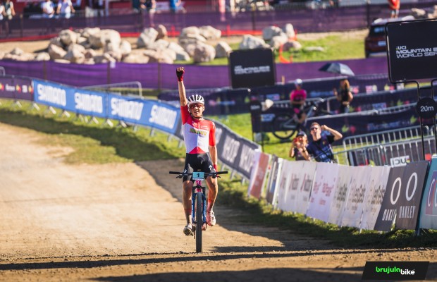 Boichis y Maxwell ganan en solitario con total autoridad la Copa del Mundo XCO sub23 de Les Gets
