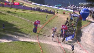 Boichis y Maxwell ganan en solitario con total autoridad la Copa del Mundo XCO sub23 de Les Gets