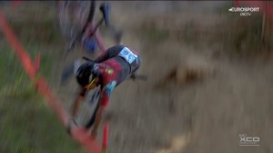Boichis y Maxwell ganan en solitario con total autoridad la Copa del Mundo XCO sub23 de Les Gets