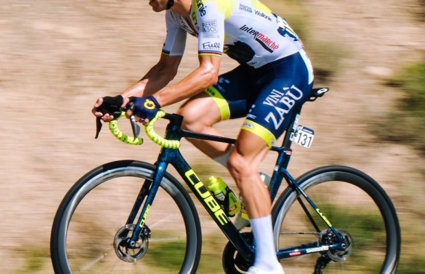 Un incombustible Rui Costa culmina la fuga de la etapa 15 de La Vuelta