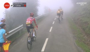 The Angliru uncovers tensions in Jumbo-Visma despite a new triple in the 17th stage of La Vuelta