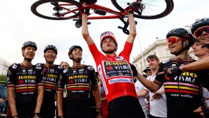 Giro, Tour and Vuelta, why did Jumbo-Visma win everything?