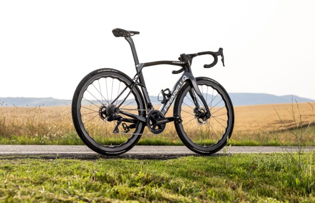 Nueva Pinarello Dogma X con tecnología de absorción X-Stay