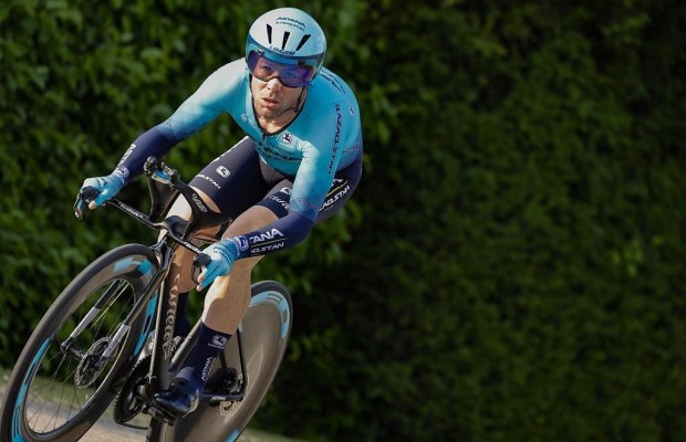Cavendish retrasa su retirada y buscará batir el récord de Eddy Merckx en 2024