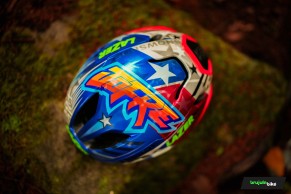Jofre Cullel estrena casco en Snowshoe, al estilo MotoGP