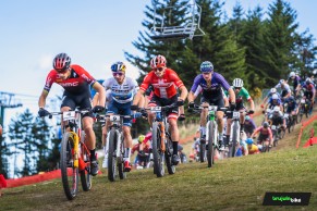 Sarrou wins in the wonderful chaos of the Snowshoe XCO World Cup