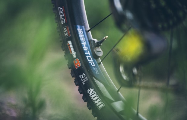 Zipp 1ZERO HITOP SW TyreWiz 2.0: new XC and Trail wheels with integrated pressure control system