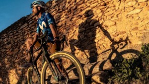 Alejandro Valverde listo para jugar sus opciones en el Mundial de Gravel 2023