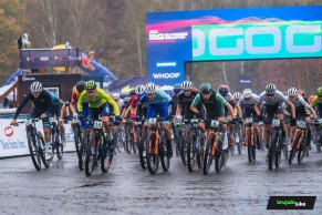 Amos y Blochlinger ganan a lo grande una Copa del Mundo XCO sub23 de Mont Sainte Anne pasada por agua