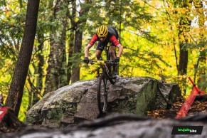 Why were there so many flat tyres in the Mont Saint Anne World Cup?