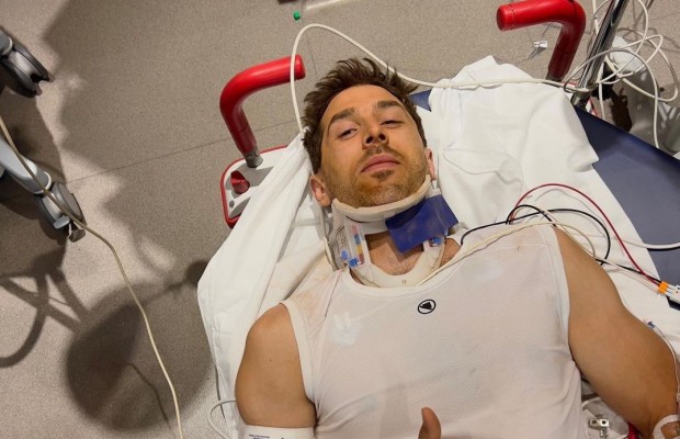 "Algunas fracturas en vértebras y cráneo": Gee Atherton es la primera 'víctima' del RedBull Rampage 2023